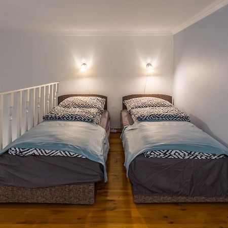 Lovely 1 Bedroom Flat With Central Location Будапеща Екстериор снимка