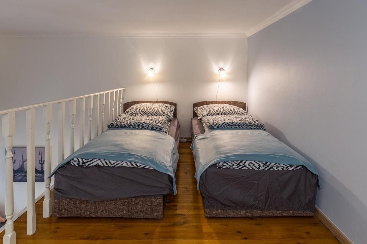 Lovely 1 Bedroom Flat With Central Location Будапеща Екстериор снимка